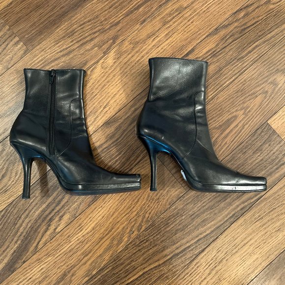 Vintage Aldo Black Leather Ankle Mid Calf High Heeled Booties Size 36 - Picture 3 of 7